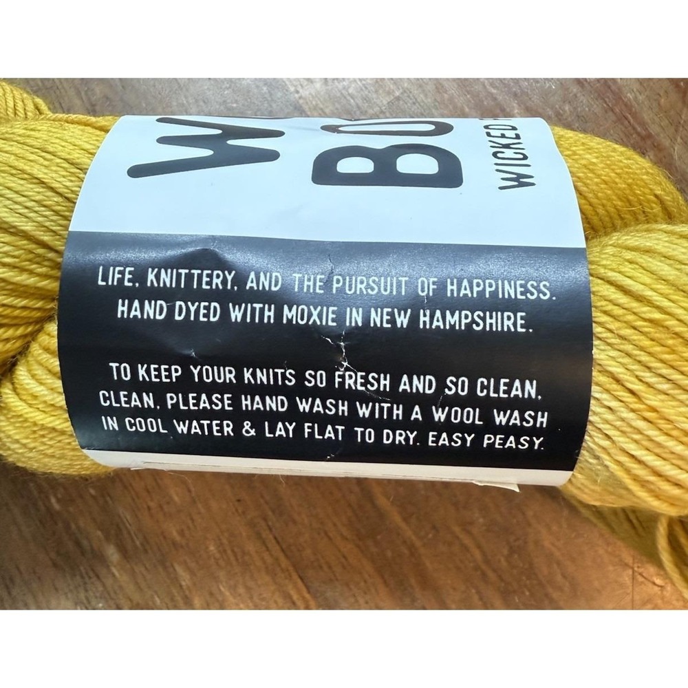 Woolen Boon Hand Dyed Sock Yarn‎ - Boon Classic 1849 - Yellow Gold- 1 Skein/Hank - Picture 4 of 6